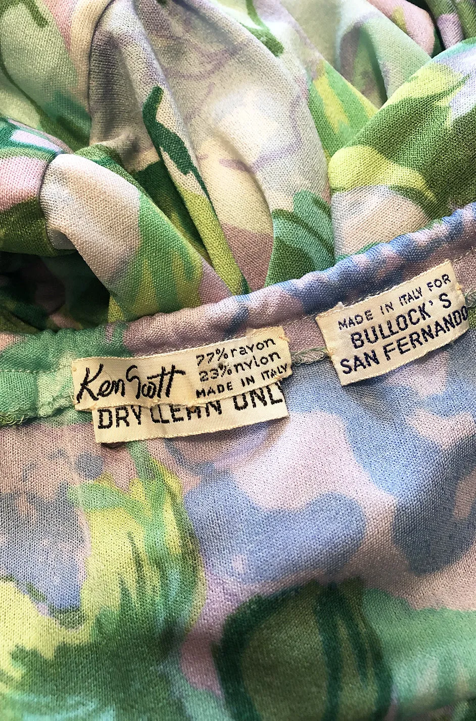 1970s Ken Scott Green Floral & Leaf Print Jersey Halter Dress