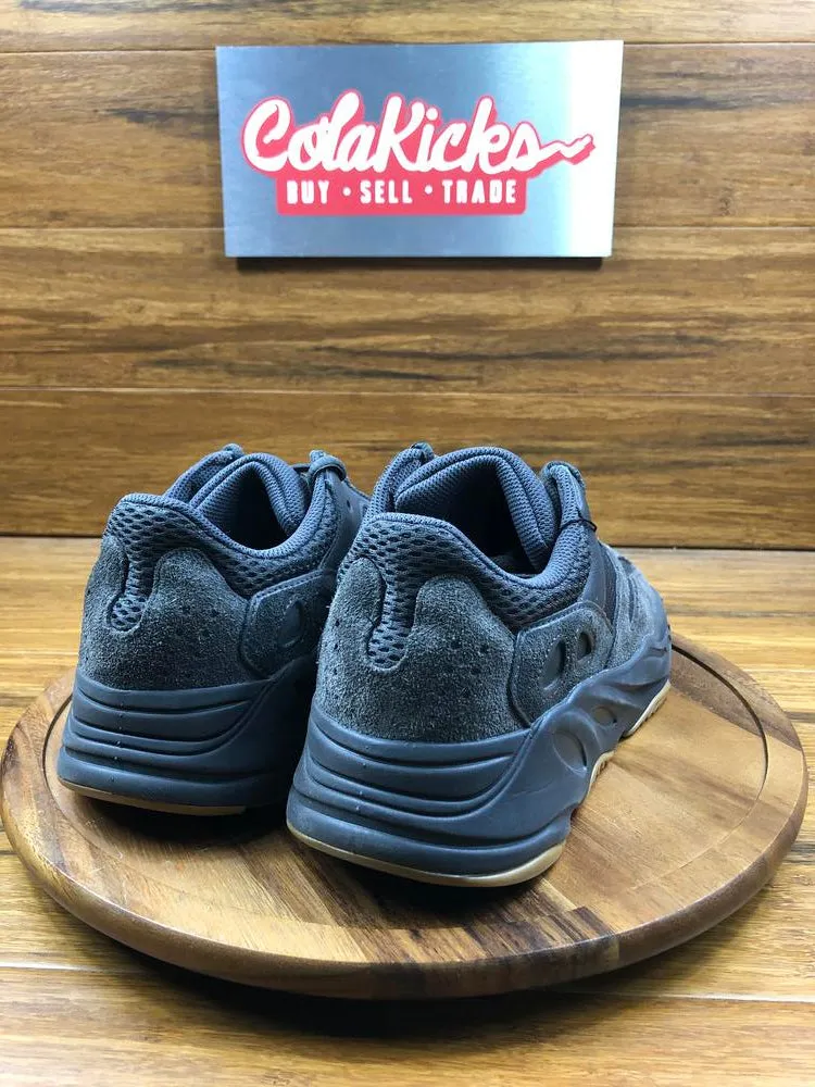 adidas Yeezy Boost 700 Utility Black