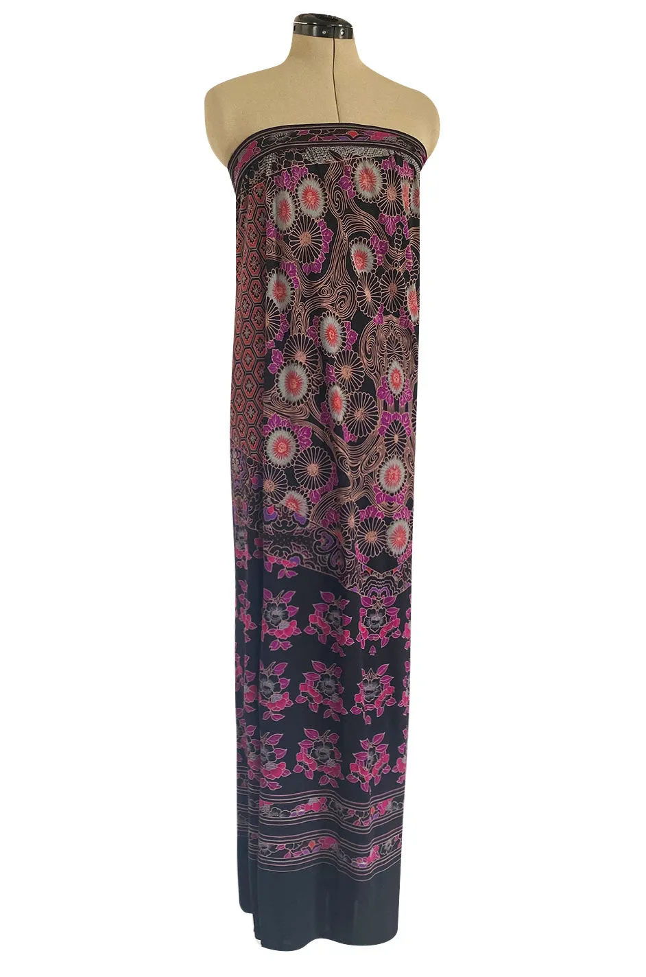 Beautiful 1970s Leonard Strapless Printed Silk Jersey Dress w Matching Silk Chiffon Cape