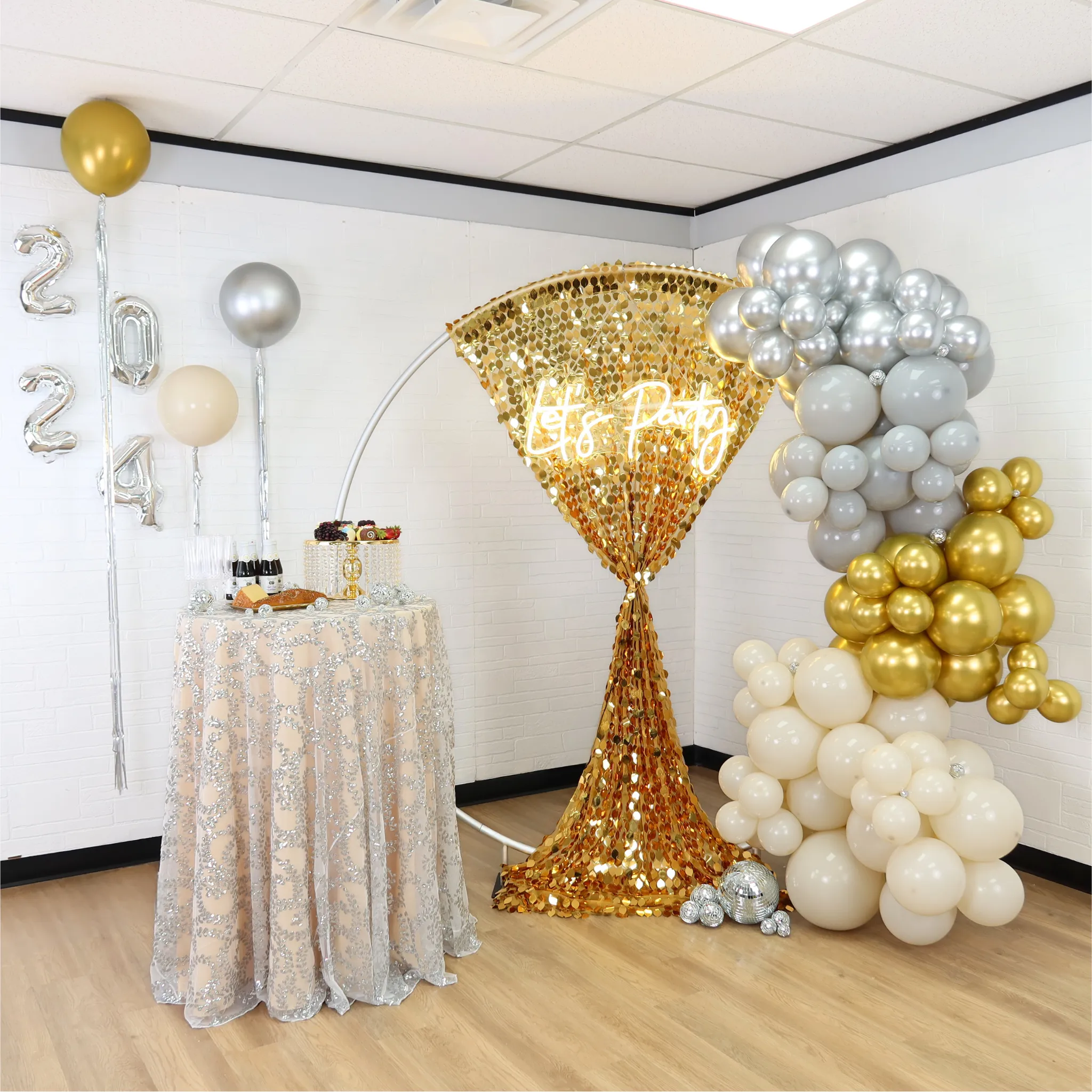 Sequin Vine Tablecloth Overlay 120" Round  - Silver